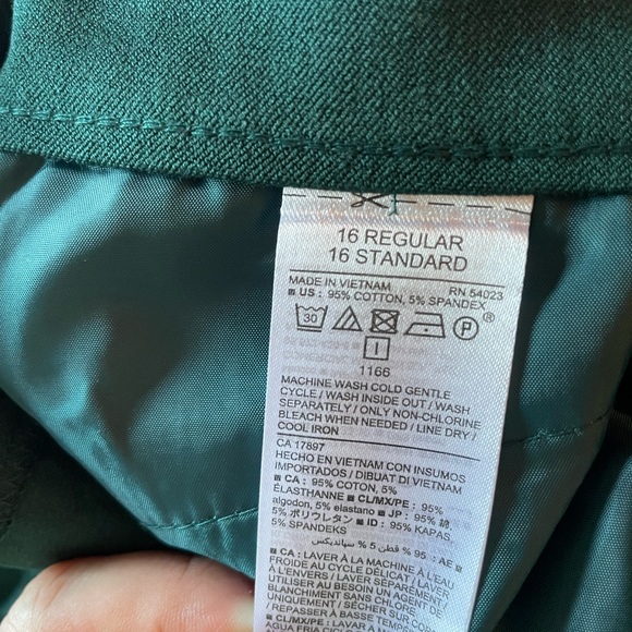 Mid Rise Pixie Pants - Picture 5 of 5